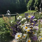 Appartement Riverdance With Mountain View, Garden And Private Parking Bled