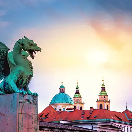 Riverdance With Mountain View, Garden And Private Parking * 布莱德