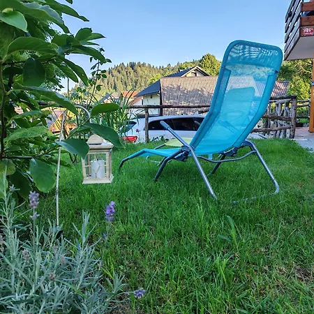 Riverdance With Mountain View, Garden And Private Parking