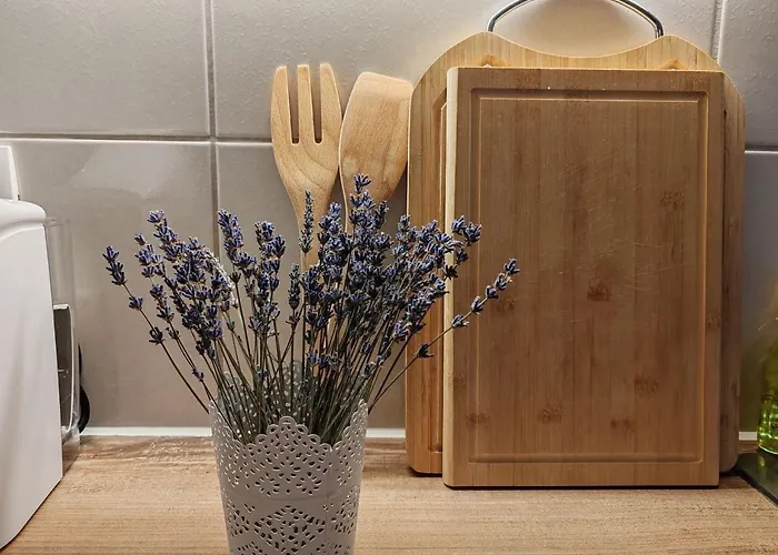 Riverdance With Mountain View, Garden And Private Parking *