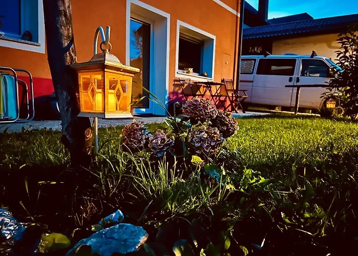 Riverdance With Mountain View, Garden And Private Parking Apartma *