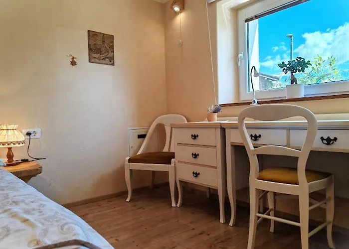 Riverdance With Mountain View, Garden And Private Parking Apartma *